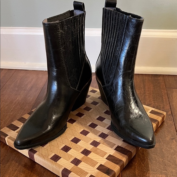 Seven Dials Shoes - Seven Dials Black Ankle Booties Sz 8 1/2